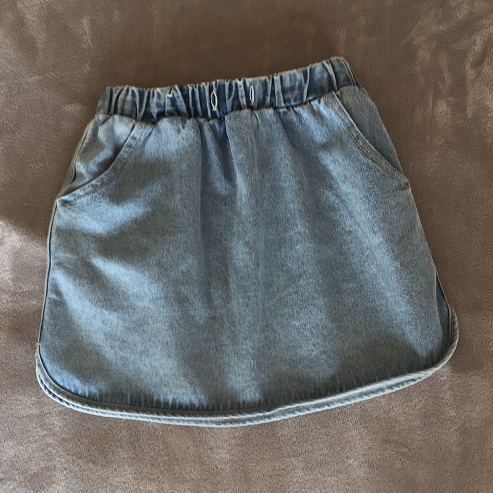 Cute Jean skirt!